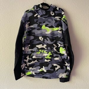 Nike Dri-Fit boy’s hooded sweatshirt, size large